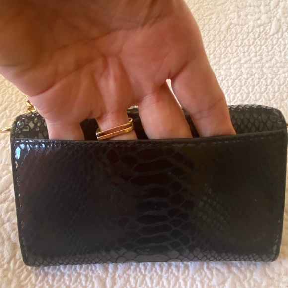 Michael Kors black wallet faux snake on chain and crossbody strap. Like new - Picture 4 of 11